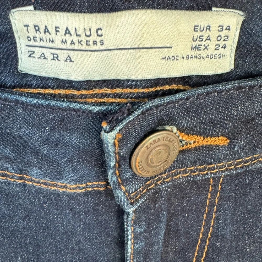 Zara TRAFALUC Women's Dark Blue Jeans Size 2 Stretch